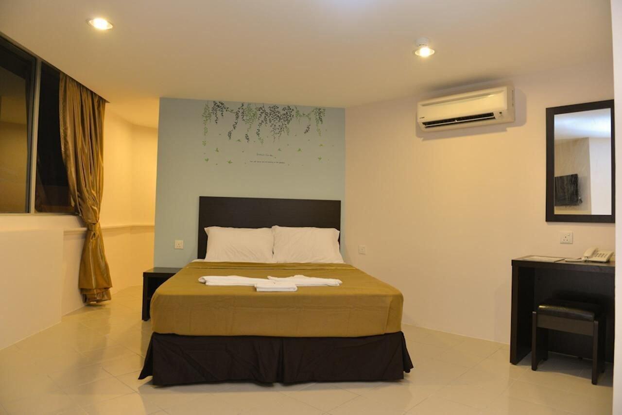 Your Hotel Klang Exterior photo