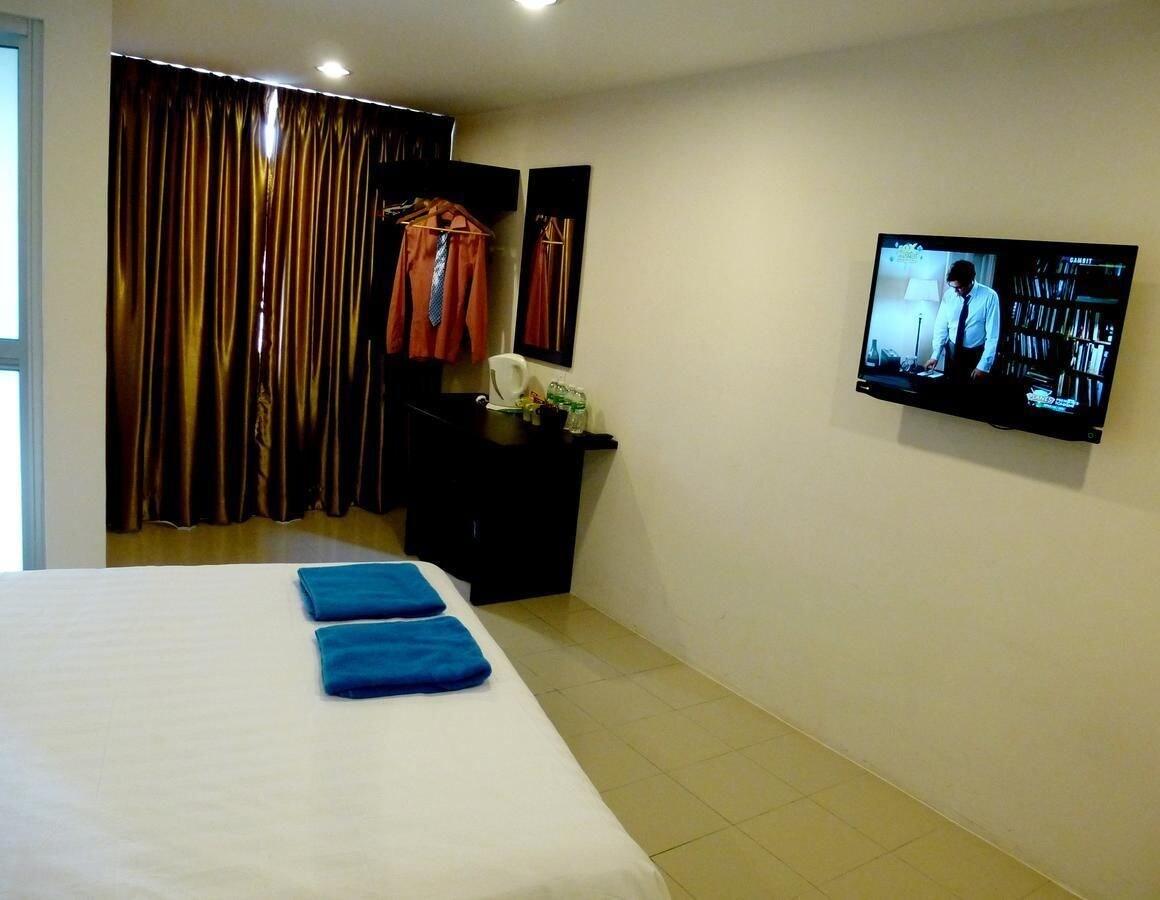 Your Hotel Klang Exterior photo