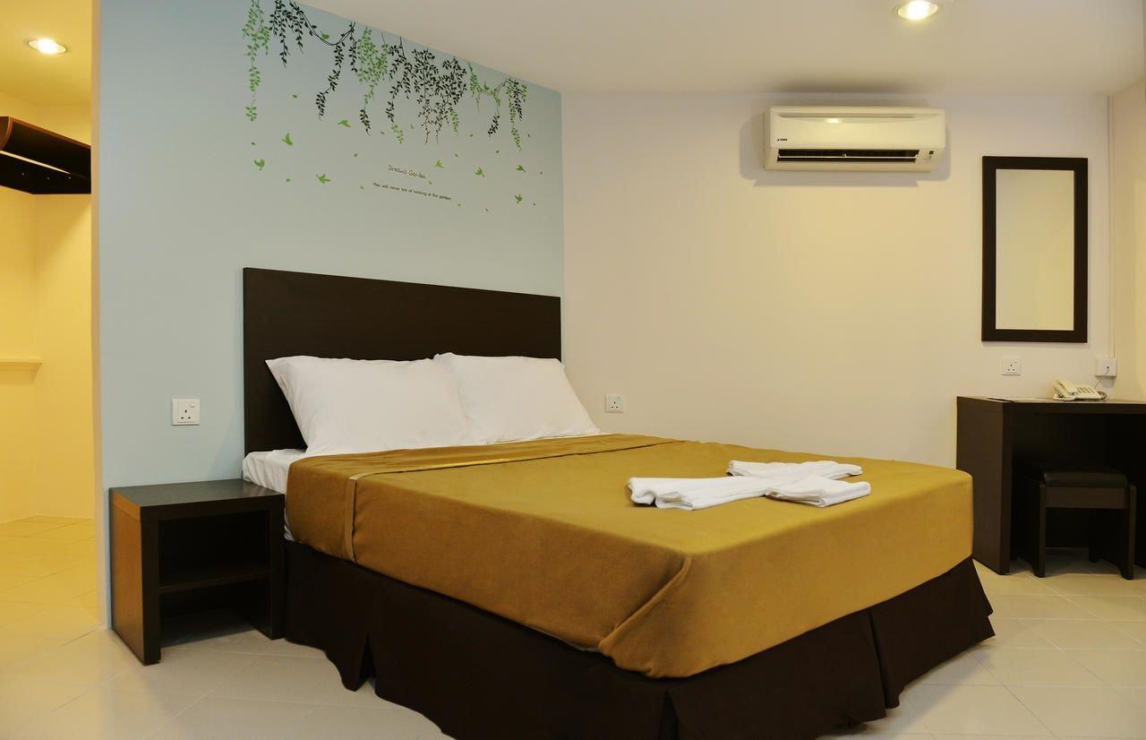 Your Hotel Klang Exterior photo